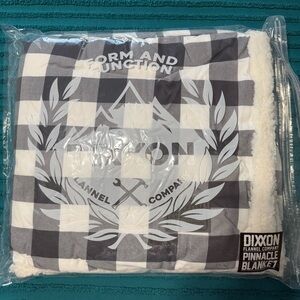 DIXXON PINNACLE BLANKET
